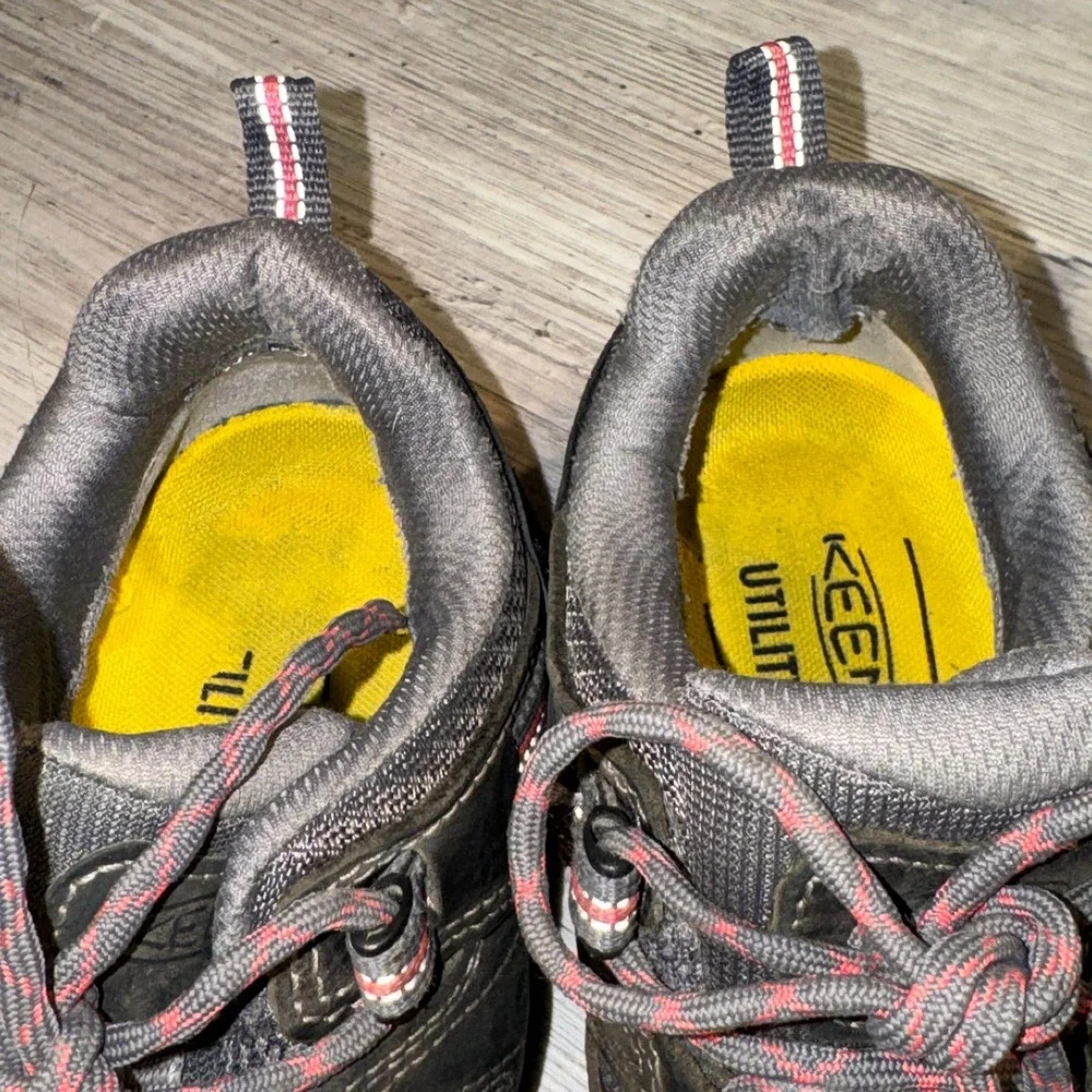 KEEN Utility Women's Flint 2 Low Steel Toe Non Slip Work Shoe Size 7M 1023232M‎